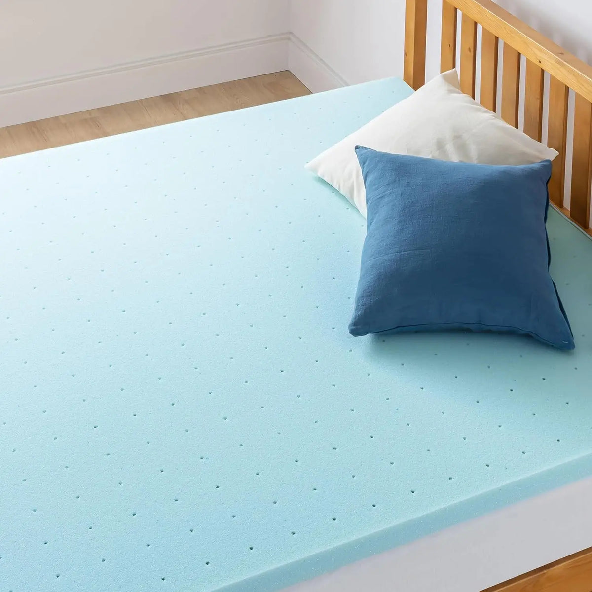 1.5 Inch Ventilated Memory Foam Mattress Topper